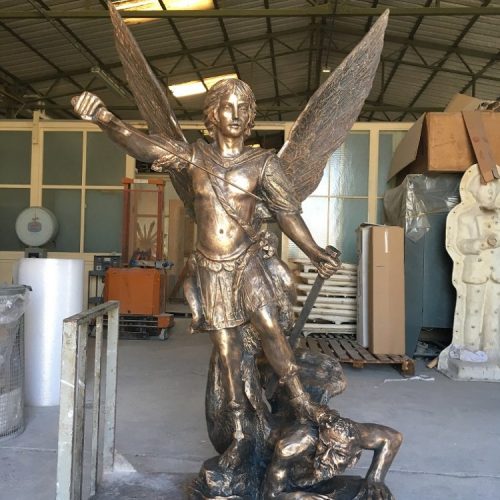 Statua di San Michele